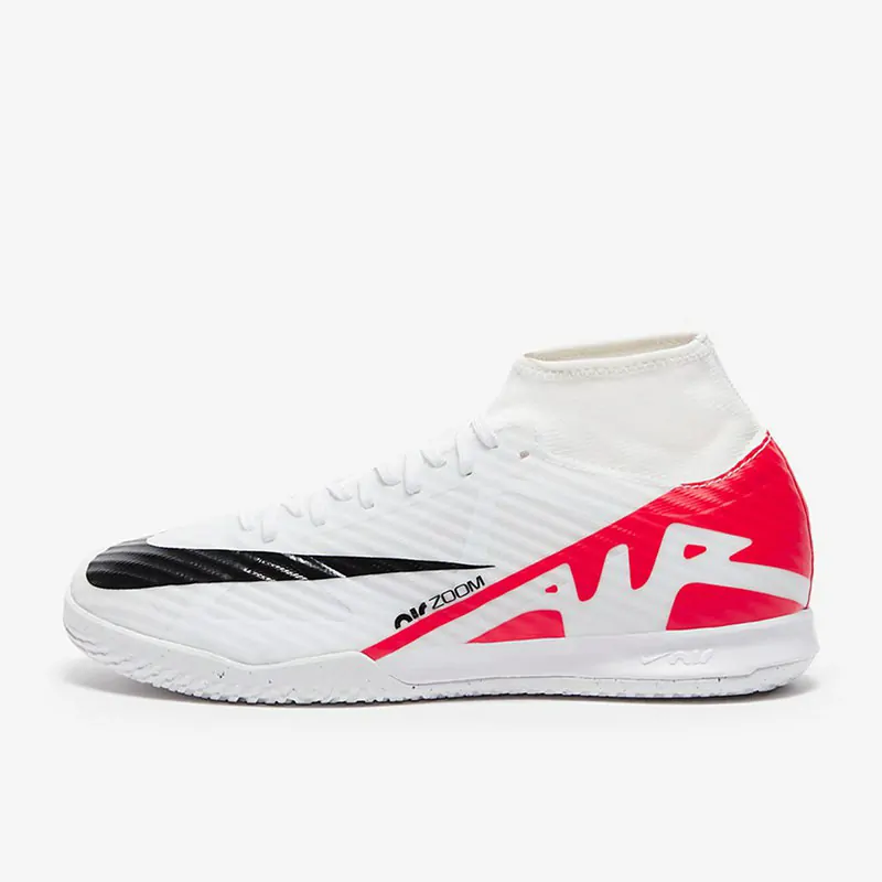 Nike Air Zoom Mercurial Superfly Academy IC - Hvide/Bright Crimson/Sorte Fodboldstøvler