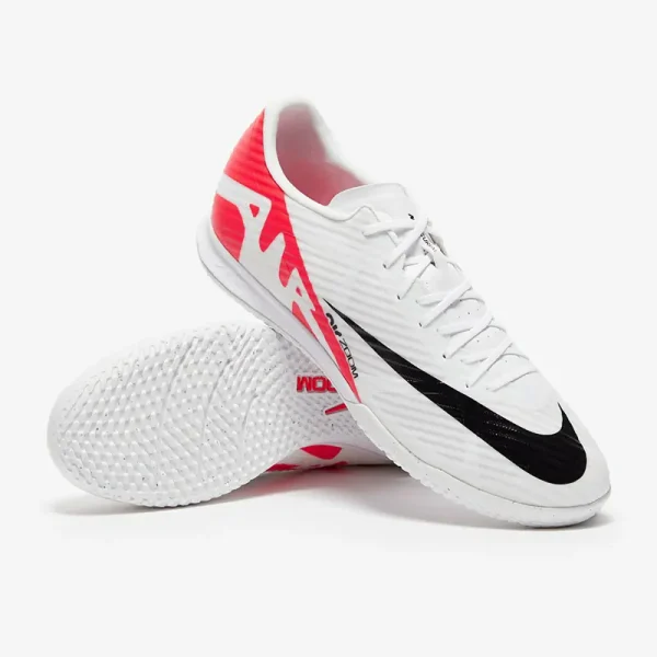 Nike Air Zoom Mercurial Vapor XV Academy IC - Hvide/Bright Crimson/Sorte Fodboldstøvler