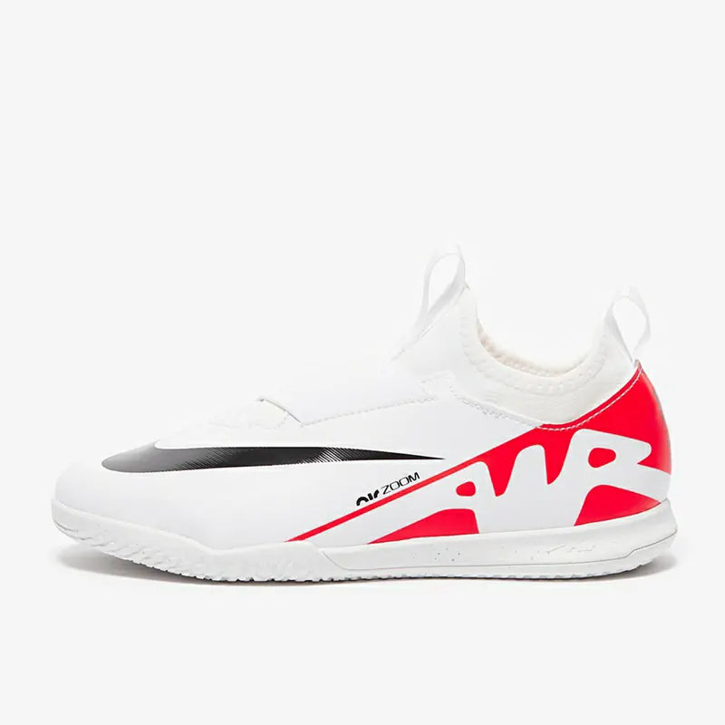 Nike Børn Air Zoom Mercurial Vapor XV Academy IC - Hvide/Bright Crimson/Sorte Fodboldstøvler